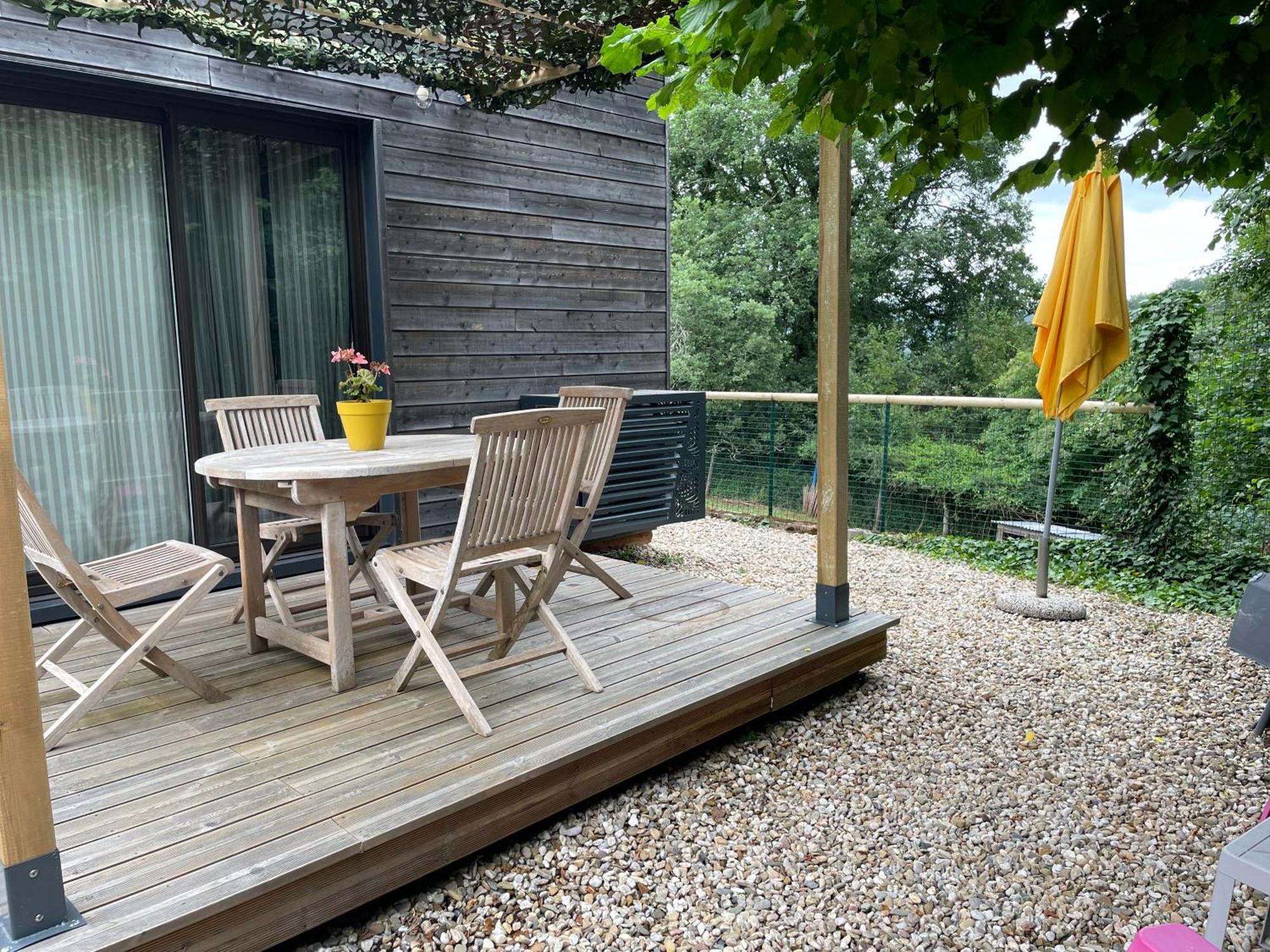 Gite Chalet Bois Bessuejouls エクステリア 写真